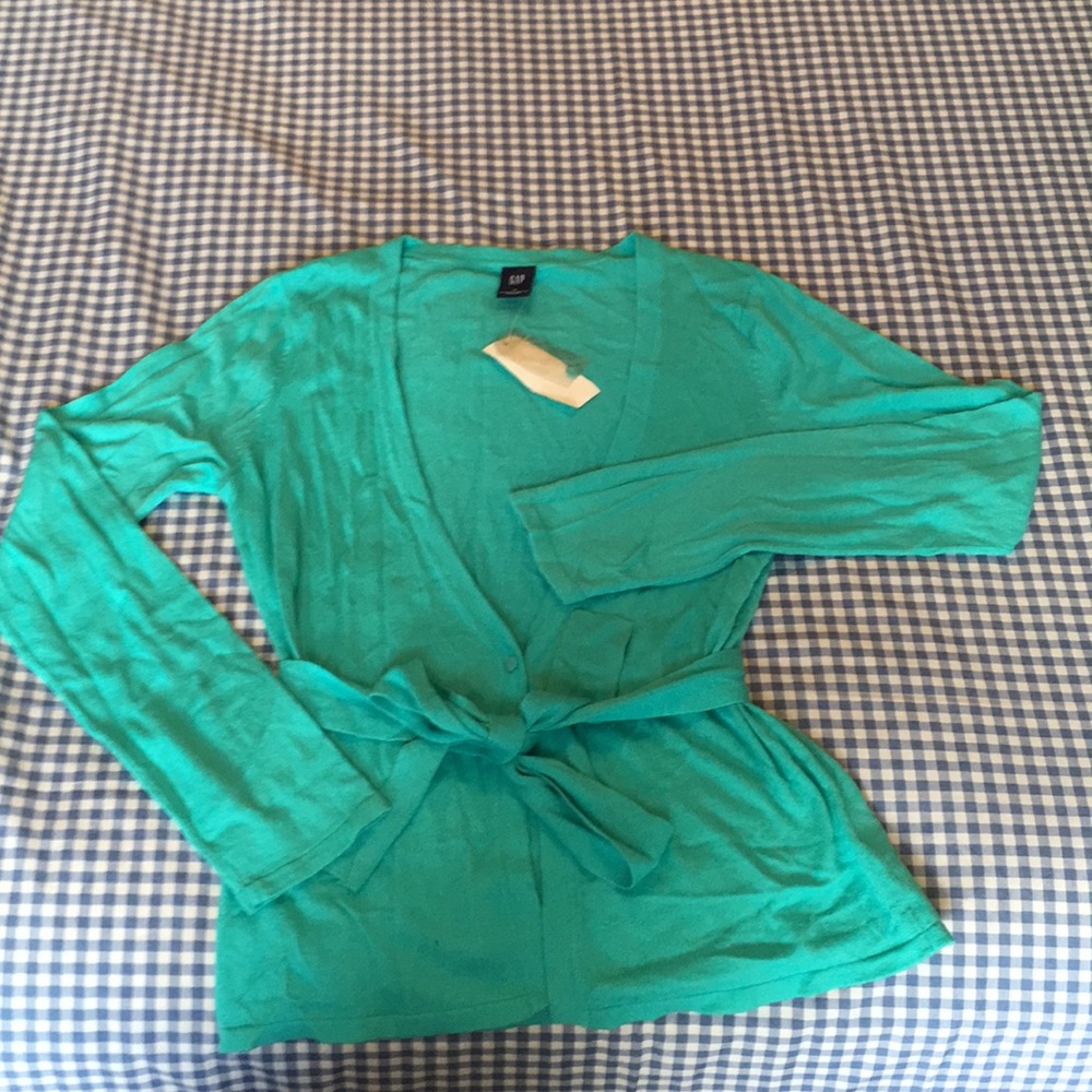 Gap Cardigan. Ties around the waist.